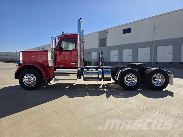 Peterbilt 589 Седельные тягачи