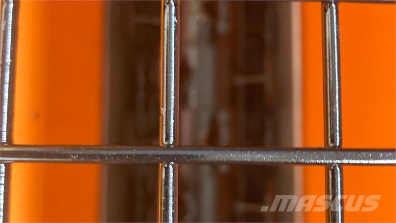 Rauch UKS 100 Пескоразбрасыватели