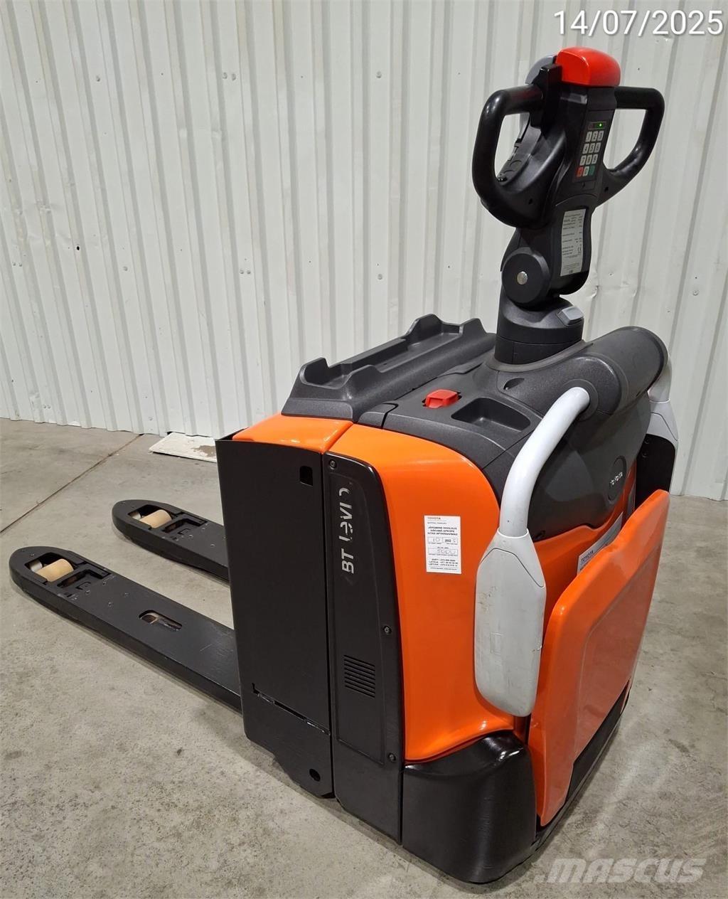 BT LPE200/8 Ручные гидравлические тележки