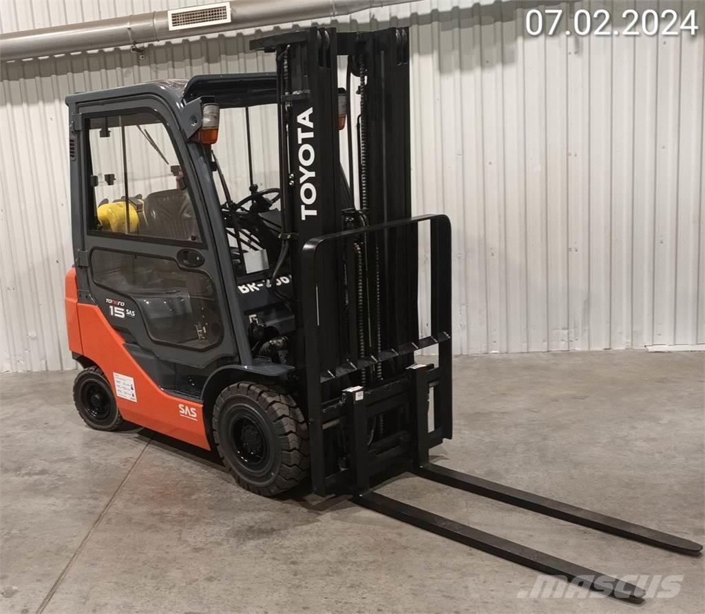 Toyota 02-8FGF15 Газовые погрузчики