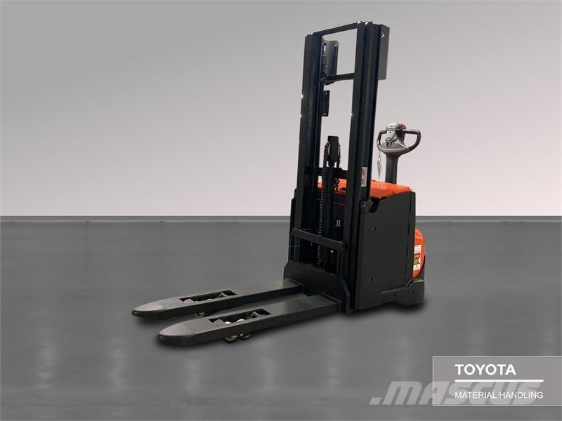 BT SWE120L Ручные штабелёры с электроподъёмом