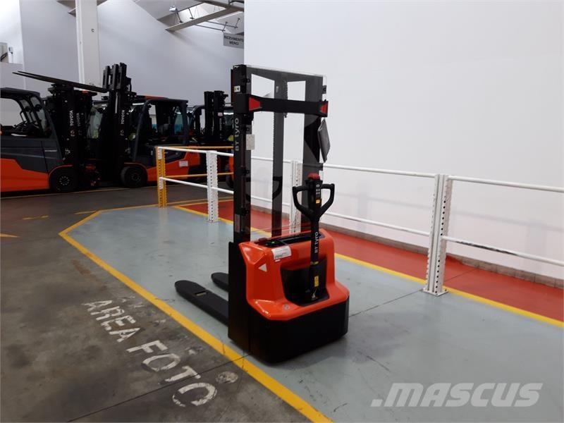 BT SHE100 Ручные штабелёры