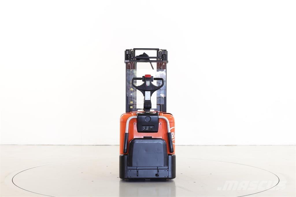 BT SPE125 Ручные штабелёры с электроподъёмом