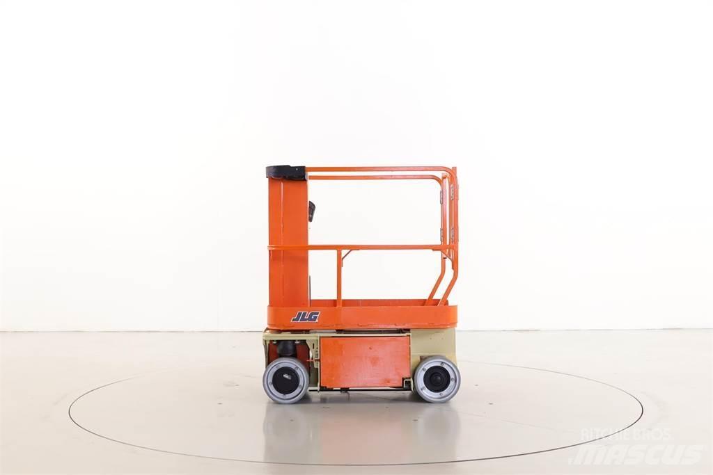 JLG 1230ES Вертикальные мачтовые подъемники
