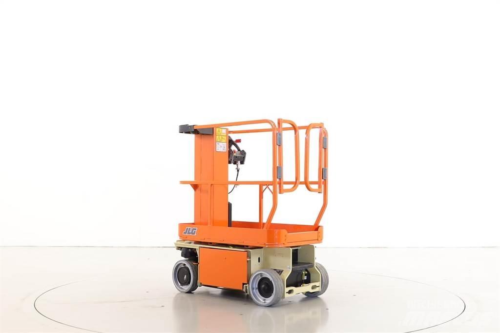 JLG 1230ES Вертикальные мачтовые подъемники