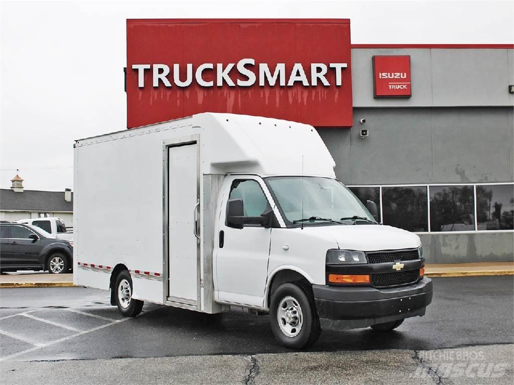 Chevrolet 3500 Цельнометаллический фургоны