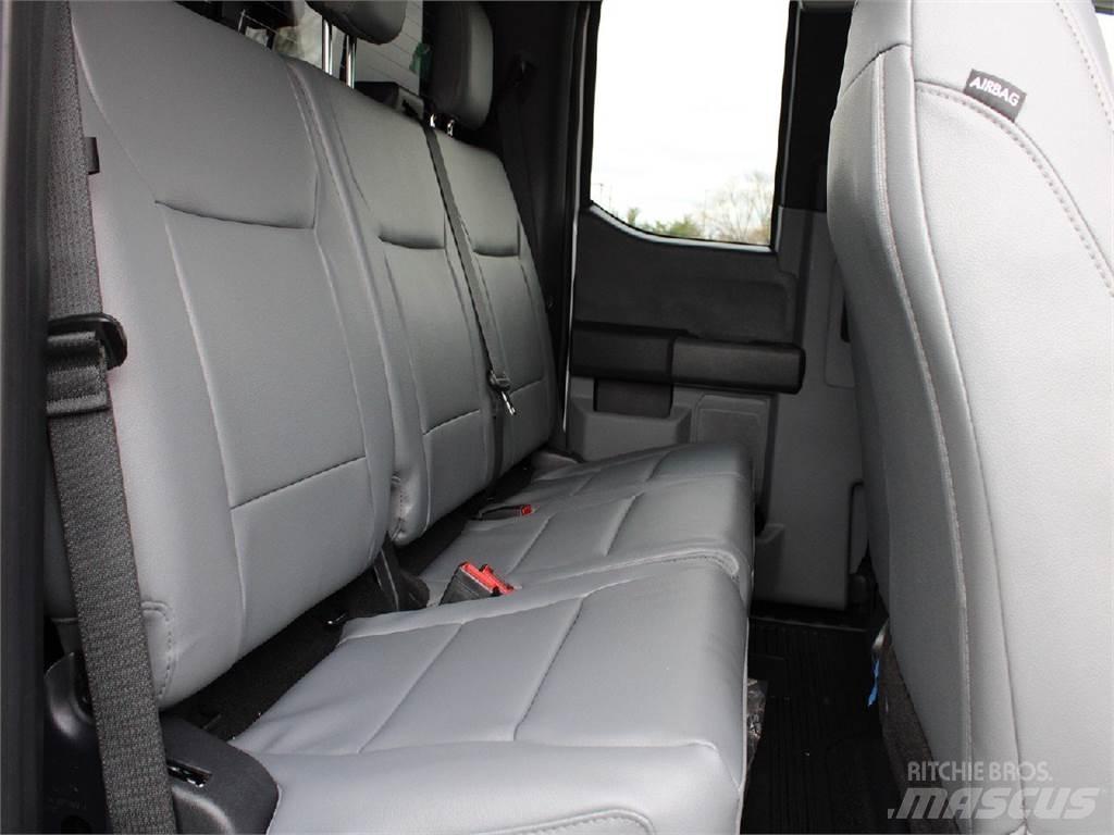 Ford F550 Грузовики-Самосвалы