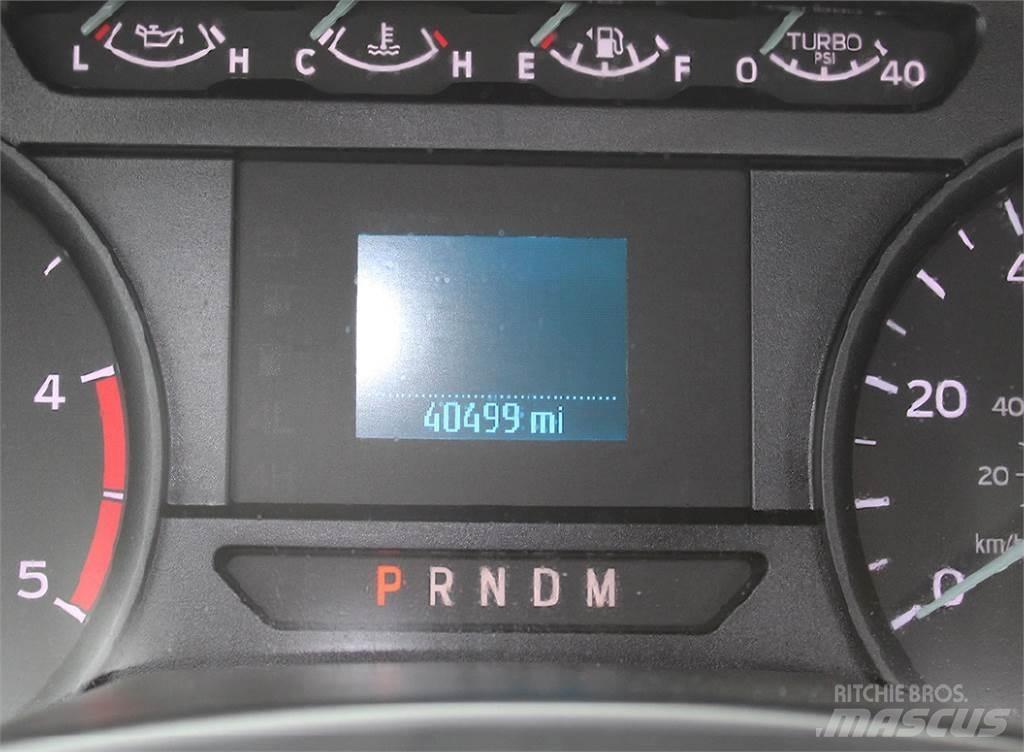 Ford F550 Комбинированные дорожные машины