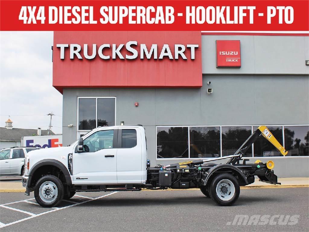 Ford F550 Грузовики-Самосвалы