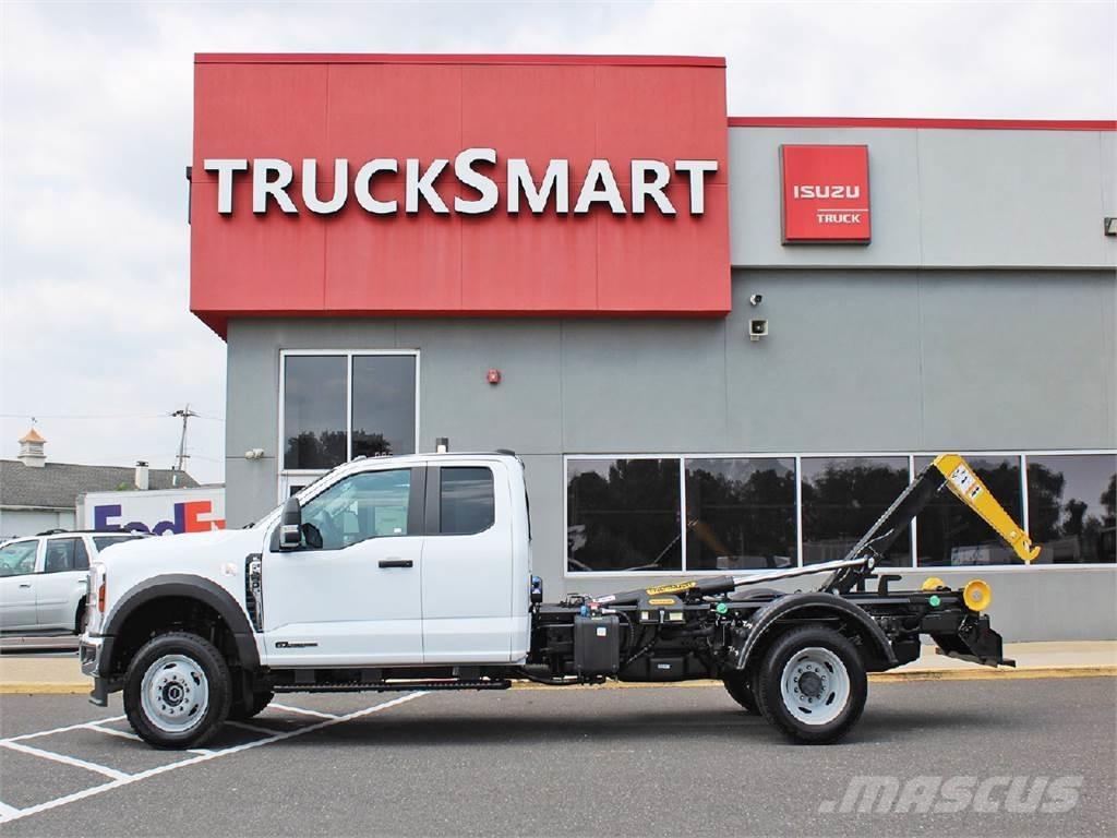 Ford F550 Грузовики-Самосвалы