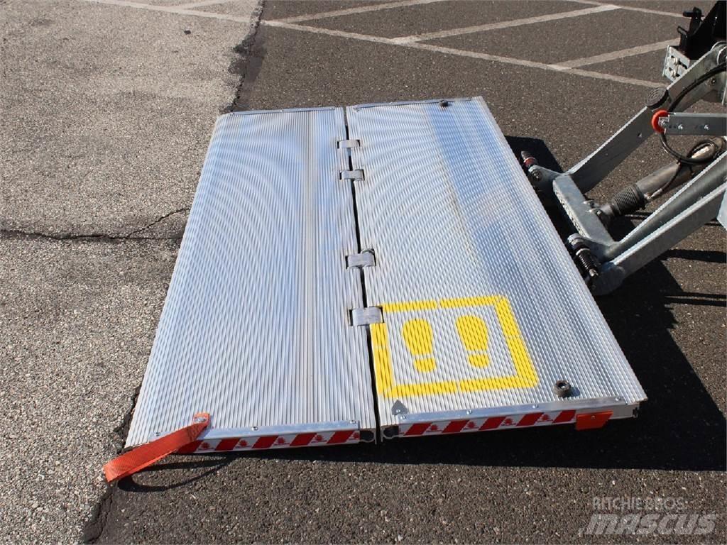 Isuzu NPR-HD Грузовики-Фургоны