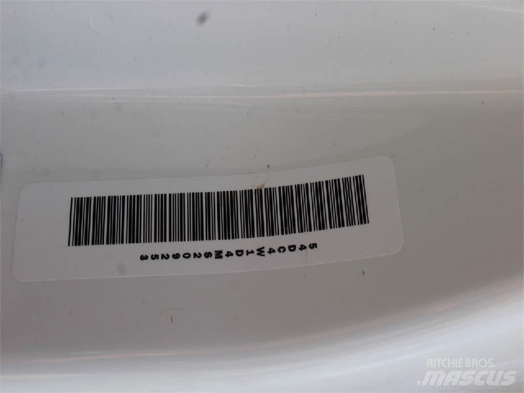 Isuzu NPR-HD Грузовики-Фургоны