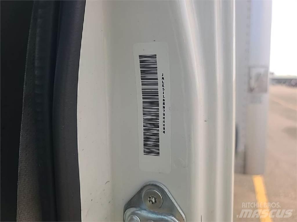 Isuzu NQR Грузовики-Фургоны