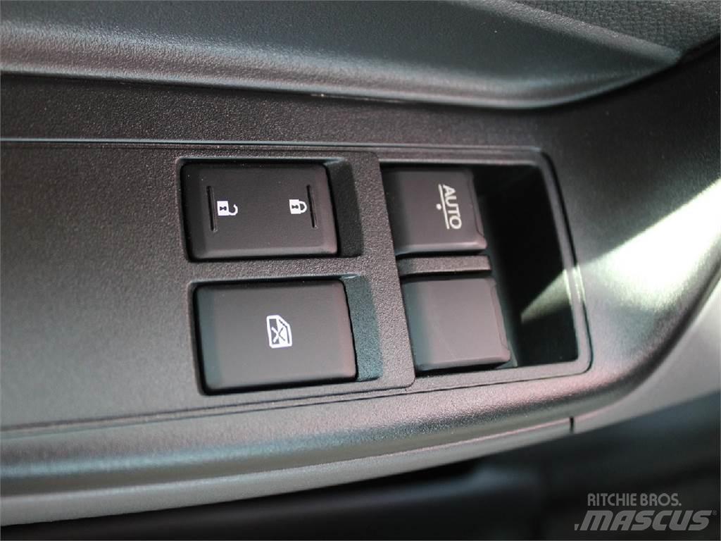 Isuzu NRR Грузовики-Фургоны