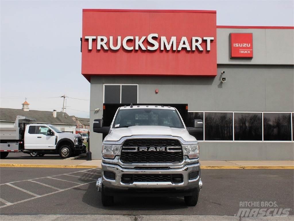 RAM 3500 Грузовики-платформы/боковая разгрузка