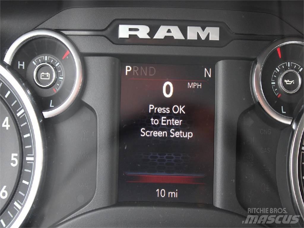 RAM 3500 Грузовики-платформы/боковая разгрузка