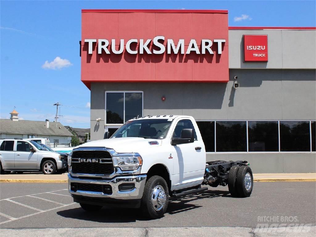 RAM 3500 Грузовики-Самосвалы