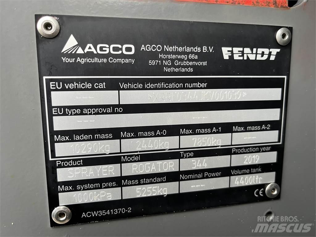 Fendt RG344 Прицепные опрыскиватели