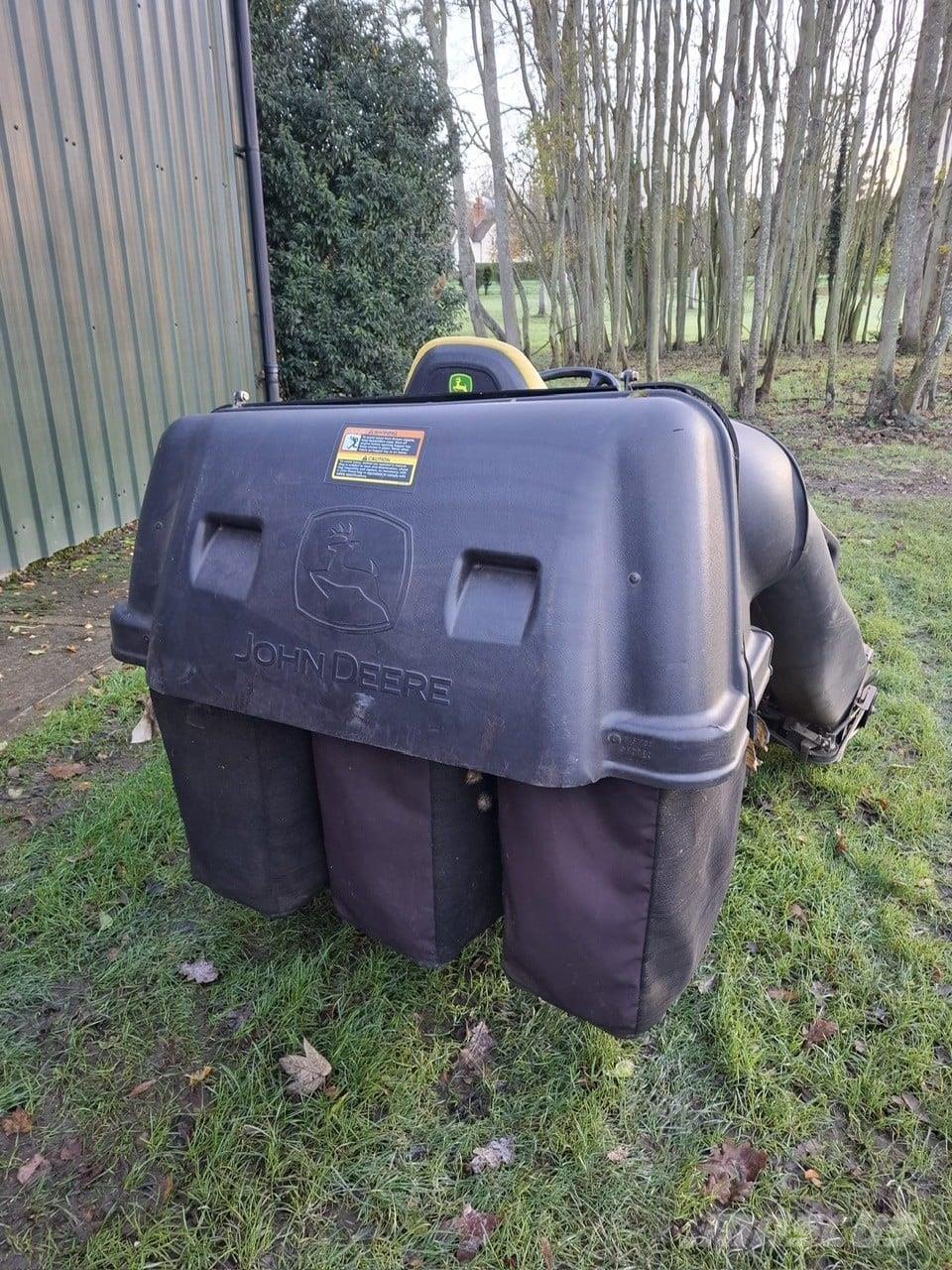 John Deere X750 Роторные косилки