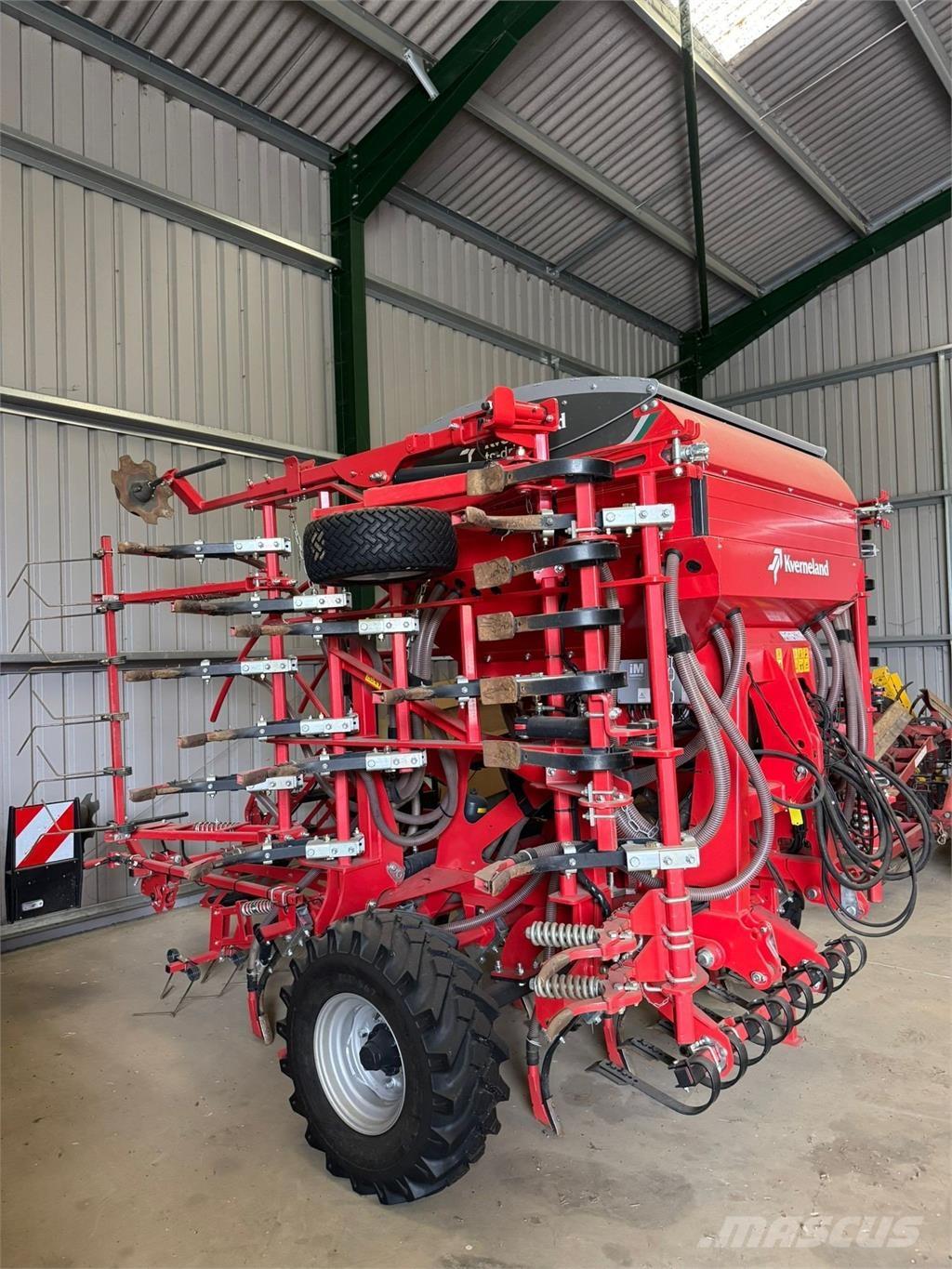 Kverneland 4.8M Сельхозтехника - Другие