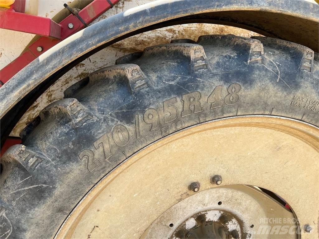 Landquip 3000L Прицепные опрыскиватели