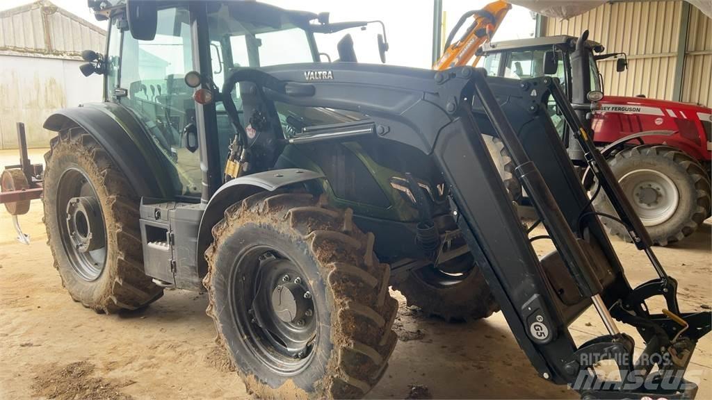 Valtra G135A Трактора