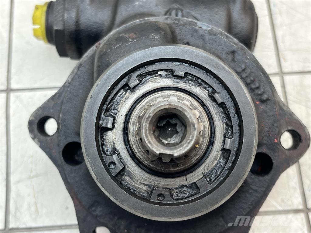 ZF steering pump Запчасти для кранов