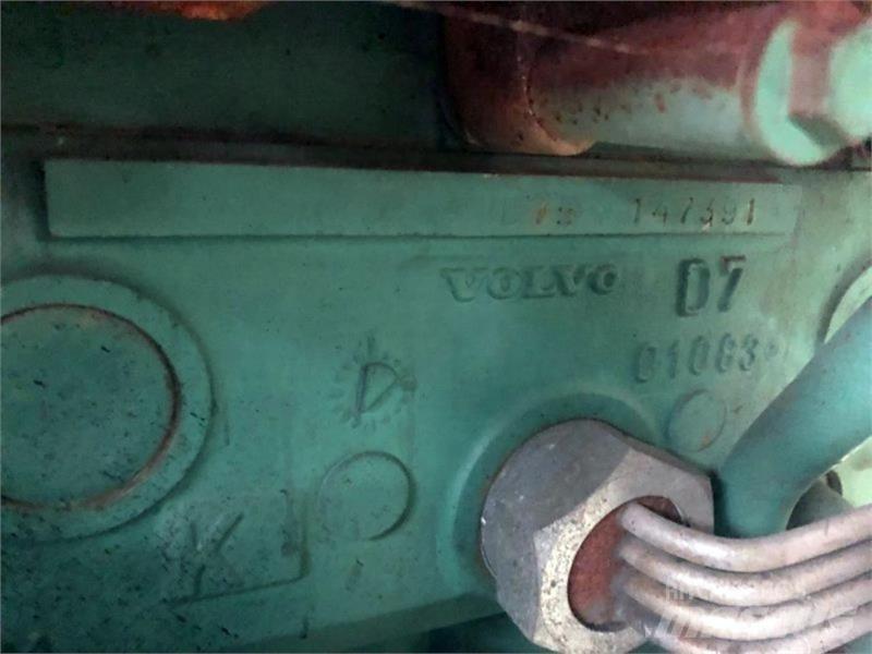 Volvo D7B Складская техника - Другие