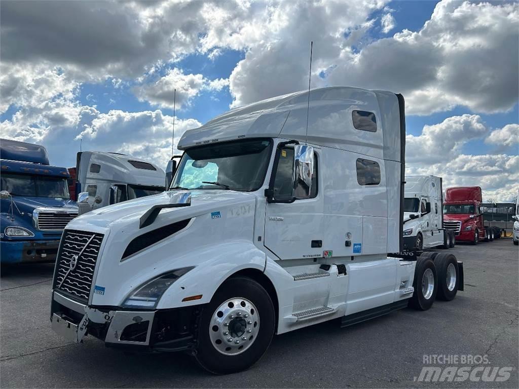 Volvo VNL Седельные тягачи