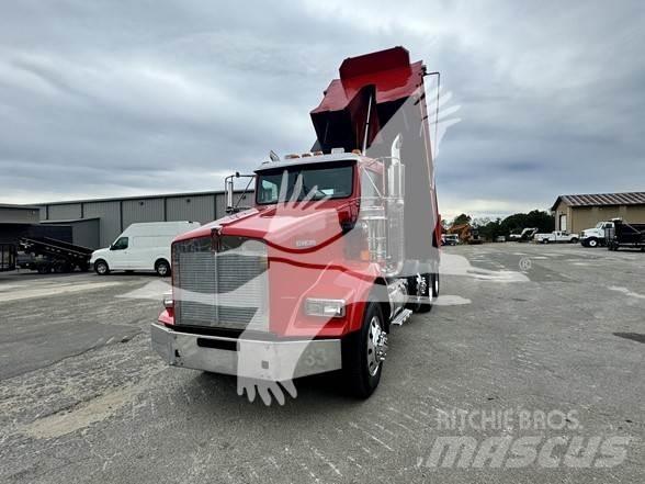 Kenworth T800 Грузовики-Самосвалы