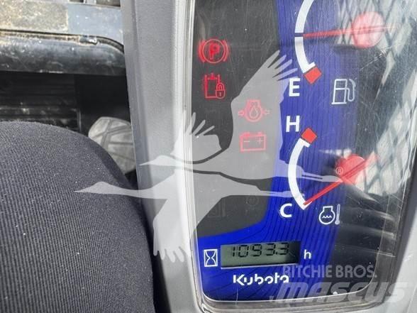 Kubota SVL65-2 Мини-погрузчики