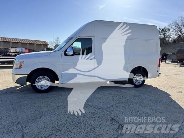 Nissan NV2500HD Строительная техника - Другие