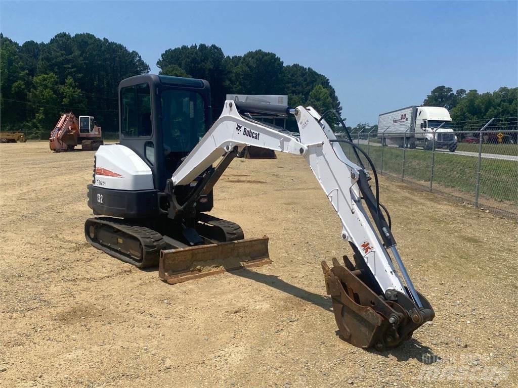 Bobcat E32 Строительная техника - Другие