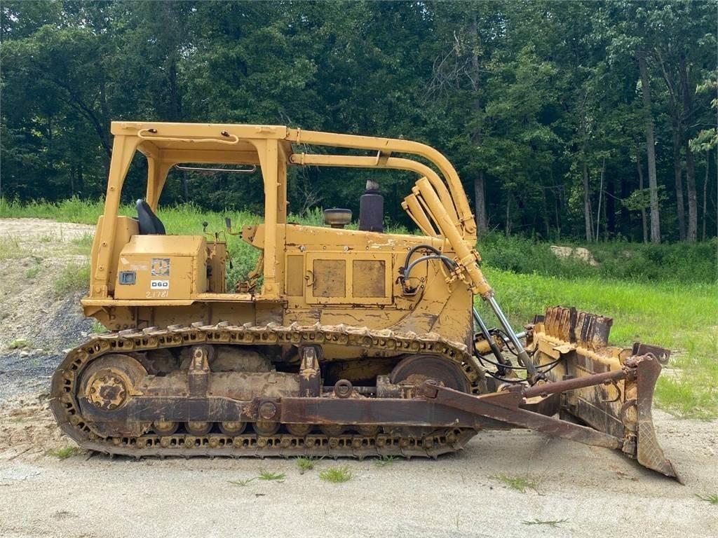 CAT D6D Строительная техника - Другие