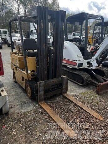 CAT T50D Строительная техника - Другие