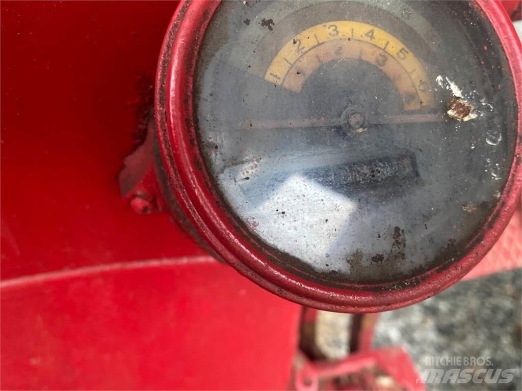 Farmall 400 Строительная техника - Другие