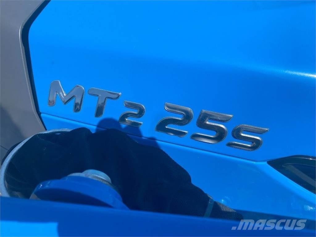 LS MT225S Строительная техника - Другие