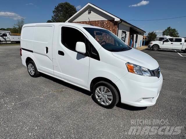 Nissan NV200 Строительная техника - Другие