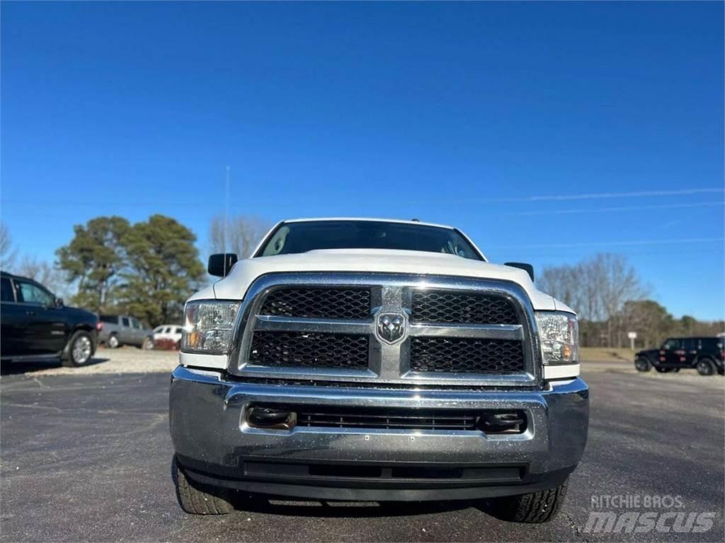 RAM 2500 Строительная техника - Другие