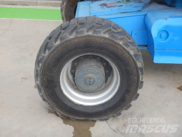 Aichi SP21AJ Телескопические подъемники