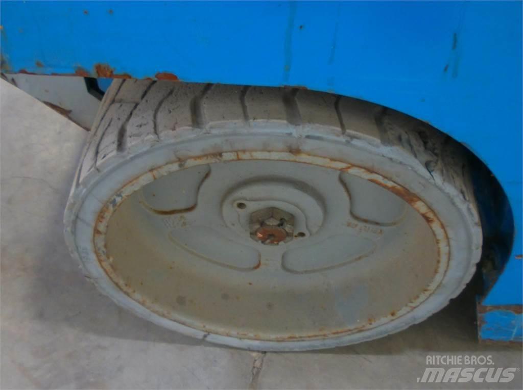 Genie GS2032 Ножничные подъемники