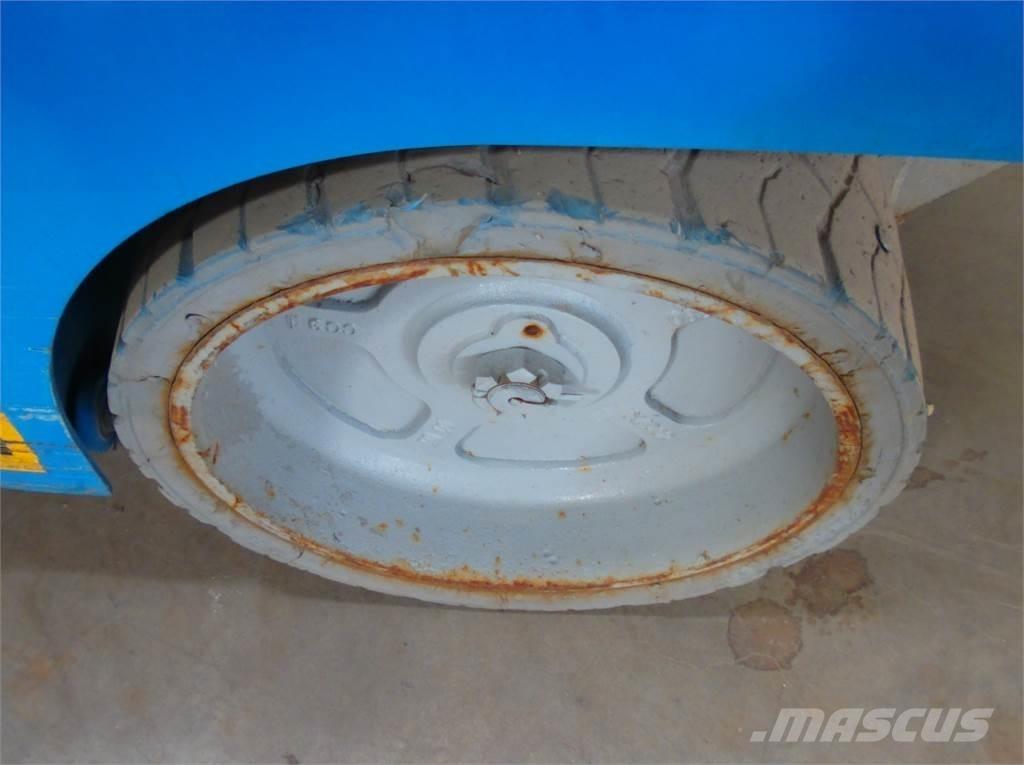 Genie GS2032 Ножничные подъемники