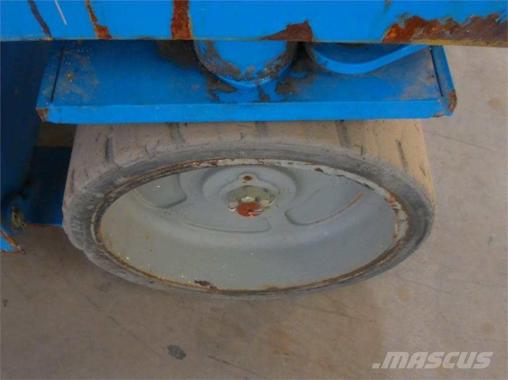 Genie GS3246 Ножничные подъемники