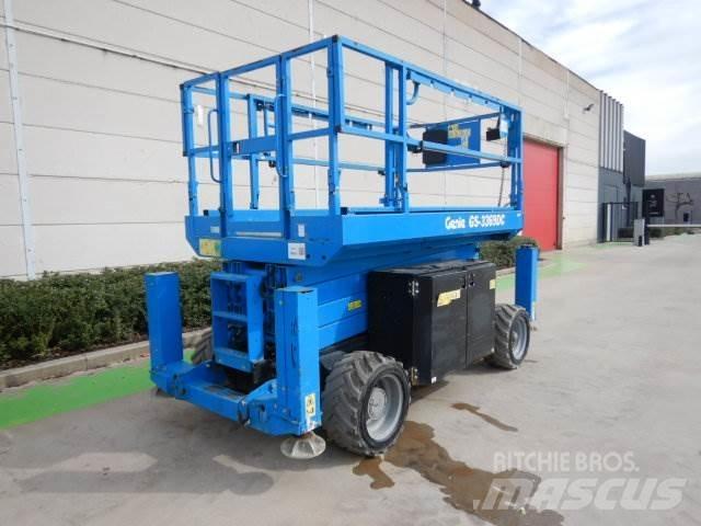 Genie GS3369DC Ножничные подъемники