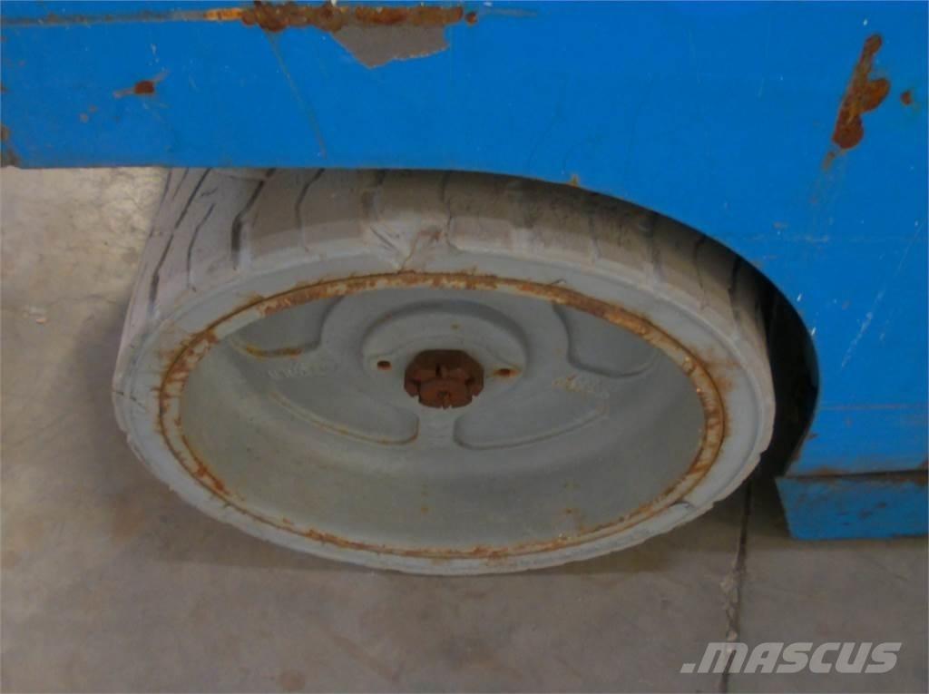 Genie GS4047 Ножничные подъемники
