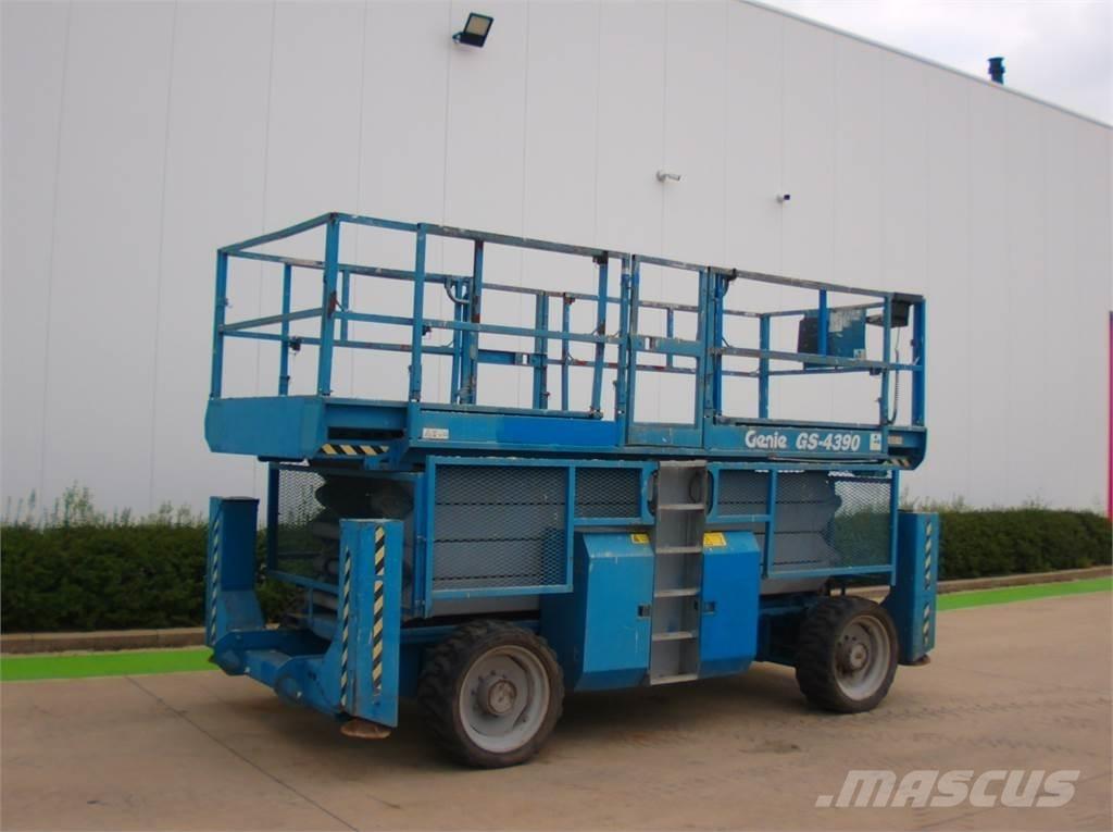 Genie GS4390RT Ножничные подъемники