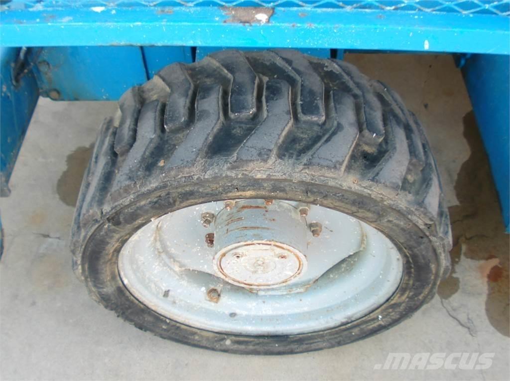 Genie GS4390RT Ножничные подъемники