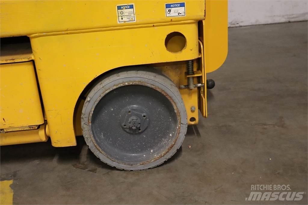 Haulotte Compact 10 Ножничные подъемники