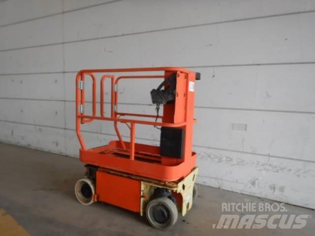 JLG 1230ES Вертикальные мачтовые подъемники