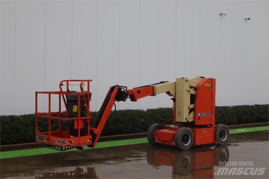 JLG E300AJP Коленчатые подъемники
